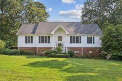 3101 Henry Hogge Lane Hayes, VA 23072