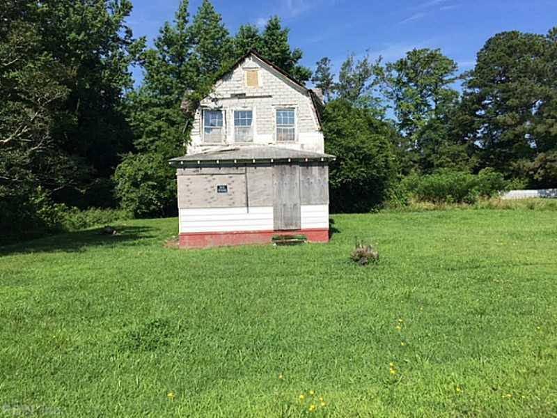 4276 George Washington Memorial Highway, Hayes, VA 23072