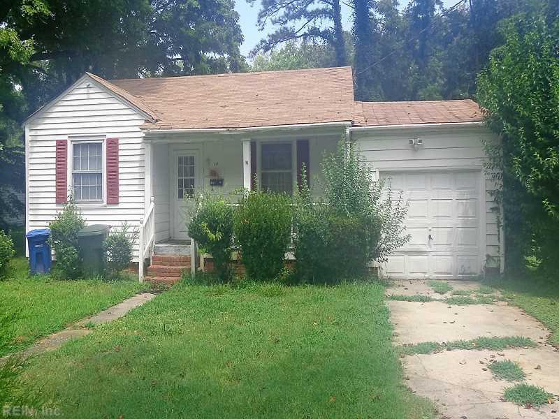 14 Commodore Drive E, Newport News, VA 23601