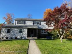 302 Wilcrest Road Roaring Brook Twp, PA 18444