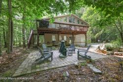 30 Waterfront Way Clifton Twp, PA 18424