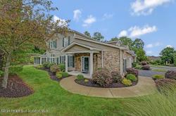 8 Brookfield Circle South Abington Twp, PA 18411