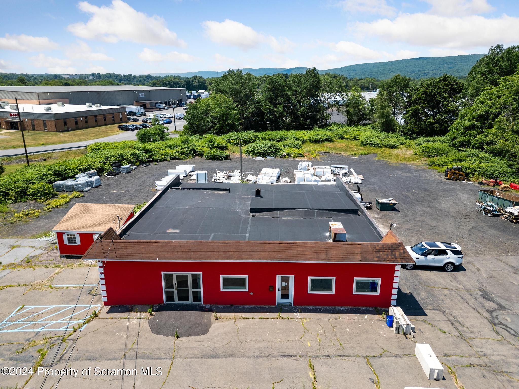 MLS SC3311 816 Moosic Road Old PA 18518