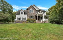 117 Constitution Drive L 17 Covington Twp, PA 18444