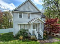 114 Layton Road South Abington Twp, PA 18411