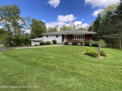 103 Hazard Pond Roaring Brook Twp, PA 18444