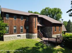 58 Strawberry Lane Scott Twp, PA 18447