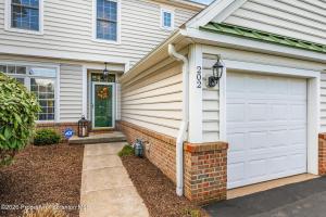 Photo of property at 202 Thackeray Close