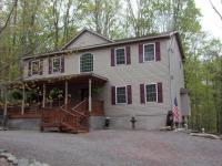 1046 Wildwood Ct, Lake Ariel, PA 18436