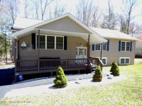 1023 Mountain Top Dr, Lake Ariel, PA 18436