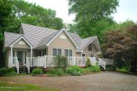 731 Spring Hill Rd, Lake Ariel, PA 18436