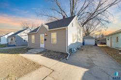 2420 S Willow Ave Sioux Falls, SD 57105