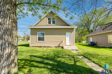 326 NW 7Th St Madison, SD 57042