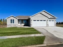 1307 Country Club Dr Elk Point, SD 57025