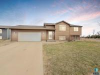 6020 S Kerry Ave 6020 Sioux Falls, SD 57106