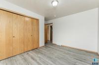 6020 S Kerry Ave 6020 Sioux Falls, SD 57106