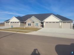 8124 E Norway Pines Trl Sioux Falls, SD 57110
