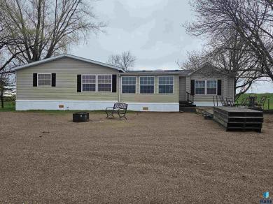 3441 North Shore Dr Wentworth, SD 57075