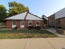 206 W Main St Luverne, MN 56156