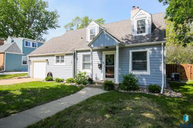 1703 S 6Th Ave Sioux Falls, SD 57105