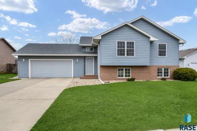5519 S Wexford Ct Sioux Falls, SD 57106