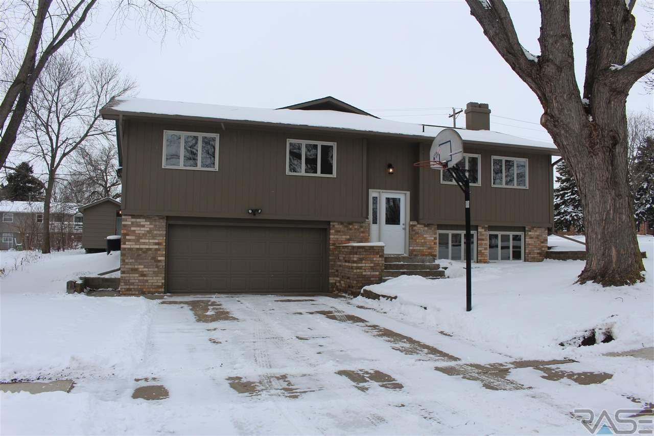 Open House Maplewood Drive Sunday, Feb 21st, 1:00-2:30pm