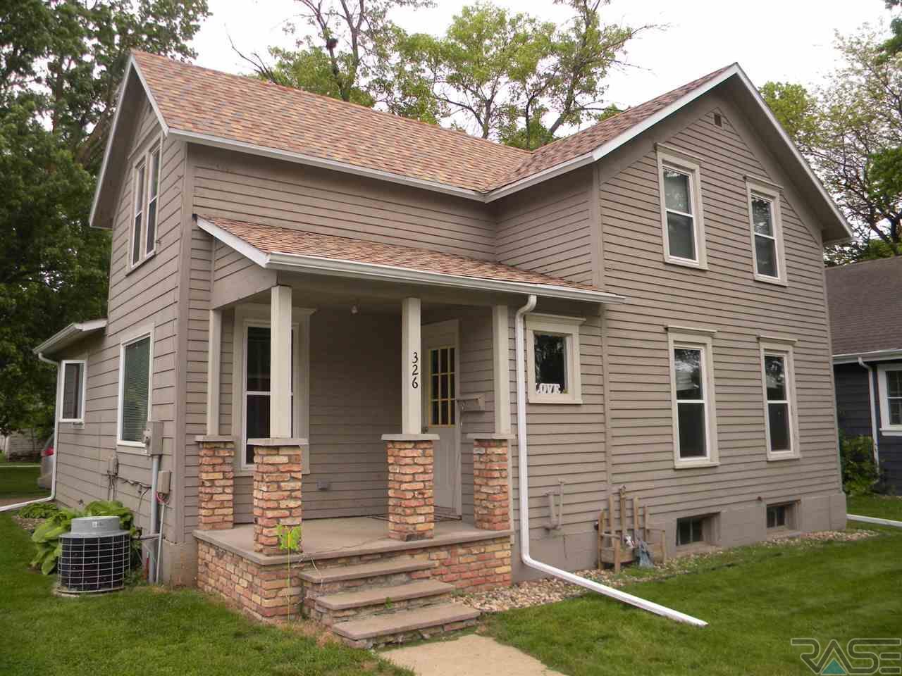 New Listing 326 N Chicago Ave
