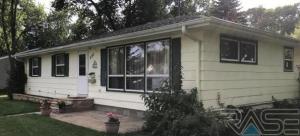 521 4th St Nw, Watertown, SD 57201