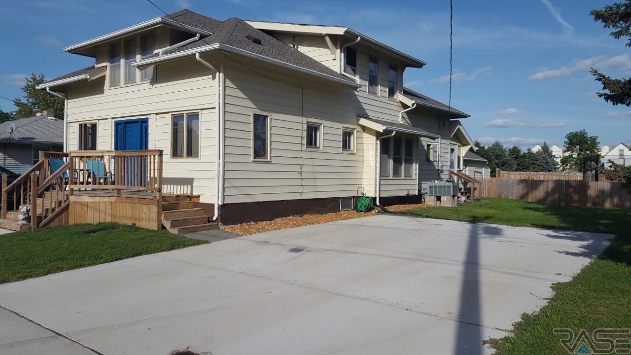 Improved pricing on this 5 bedroom 2 bath Victorian home in Canistota, SD!