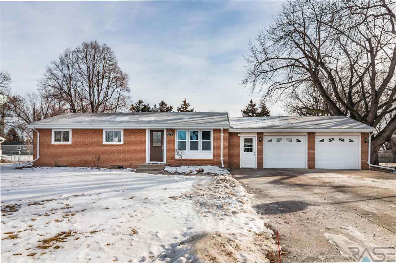 Beautiful Home In Brandon Now For Sale!