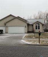 1005 E Ryan Dr, Tea, SD 57064