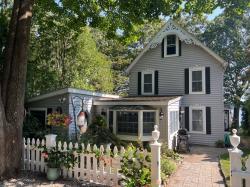 23 Saunders Drive East Lyme, CT 06357