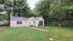 32 Watch Hill Avenue Stonington, CT 06378