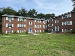 37 Briarwood Lane APT C Branford, CT 06405