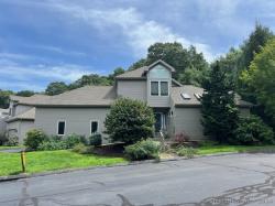 2 Elizabeth Court 2 Stonington, CT 06355