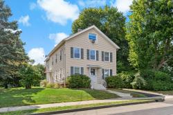 22 Russell Street Branford, CT 06405