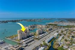 4550 Cove Circle 704 St Petersburg, FL 33708