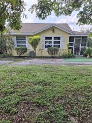 1120 S Scenic Highway Lake Wales, FL 33853