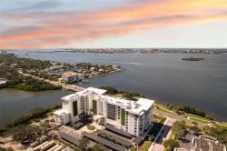 1020 Sunset Point Road 612 Clearwater, FL 33755