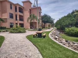 2715 Via Capri 710 Clearwater, FL 33764