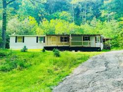1641 Lee Hollow Road Chillicothe, OH 45601
