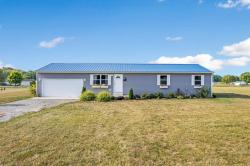 2613 Little Creek Road Frankfort, OH 45628