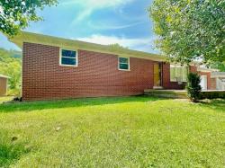 204 Glen Drive Gallipolis, OH 45631