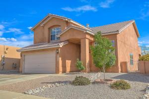 4112 Skyview Crest Road NW, Albuquerque, NM 87114