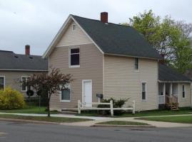 602 S Washington, Ludington, MI 49431