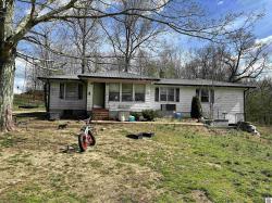 3082 Eggners Ferry Rd Benton, KY 42025