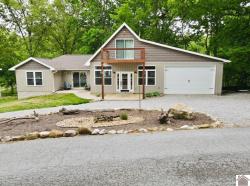 53 Hampton Dr Eddyville, KY 42038