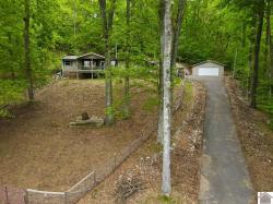 40 Oriole Dr Eddyville, KY 42038