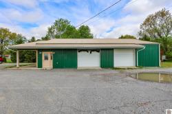 325 E Kentucky Drive Lacenter, KY 42056