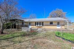 15 Livingston Rd Gilbertsville, KY 42044